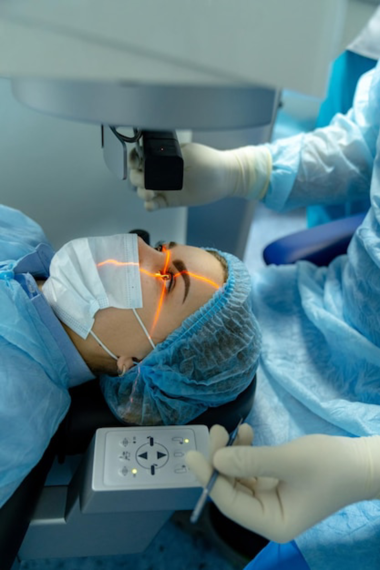 Best eye hospital in Dubai with expert ophthalmologists and advanced lasik treatment services.